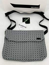 Picture of Issey Miyake Handbags _SKUfw206418644fw